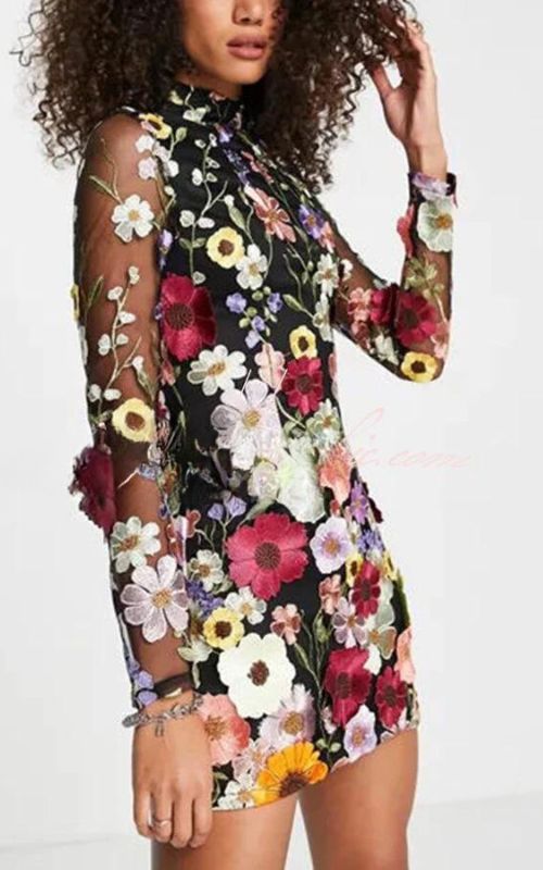 GISELE™ | FLORAL-PATCH DRESS